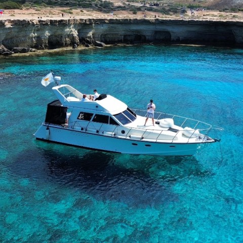 privat-hajokirandulas-snorkel-ciprus
